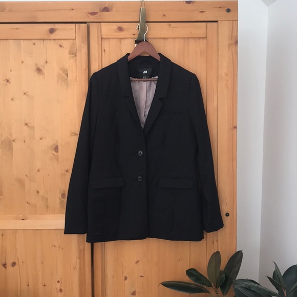 Black blazer - Picture 1 of 3
